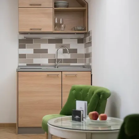 5 Haz Borbirtok Apartmanhotel 3*