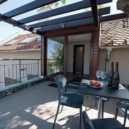 5 Haz Borbirtok Apartmanhotel Hévíz