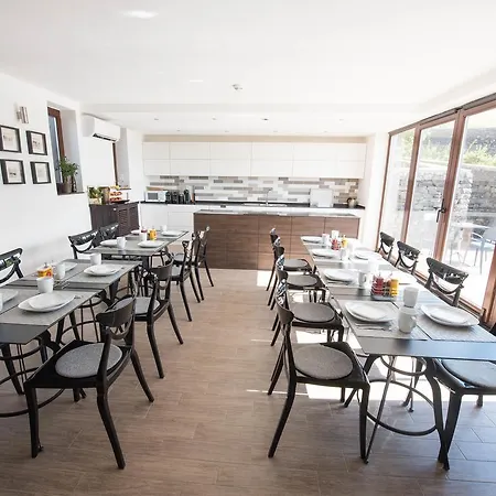 5 Haz Borbirtok Apartmanhotel 3*